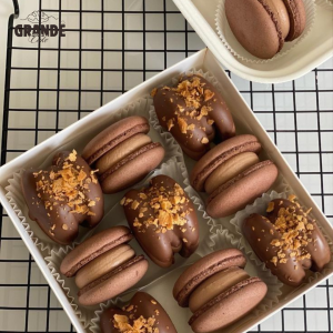 macaron hạnh nhân